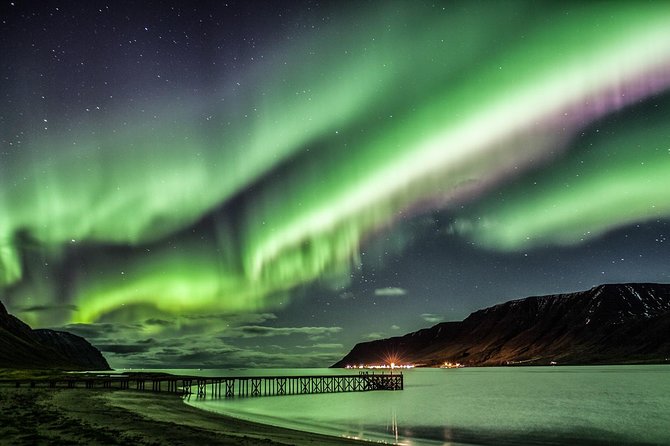 #1 Northern Lights Tour In Iceland from Reykjavik with PRO photos - What the guides add to the night
