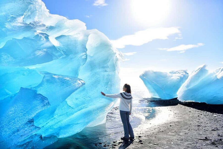 2-Day South Coast, Blue Ice Cave, Glacier Lagoon Tour - Why two days makes more sense than rushing east