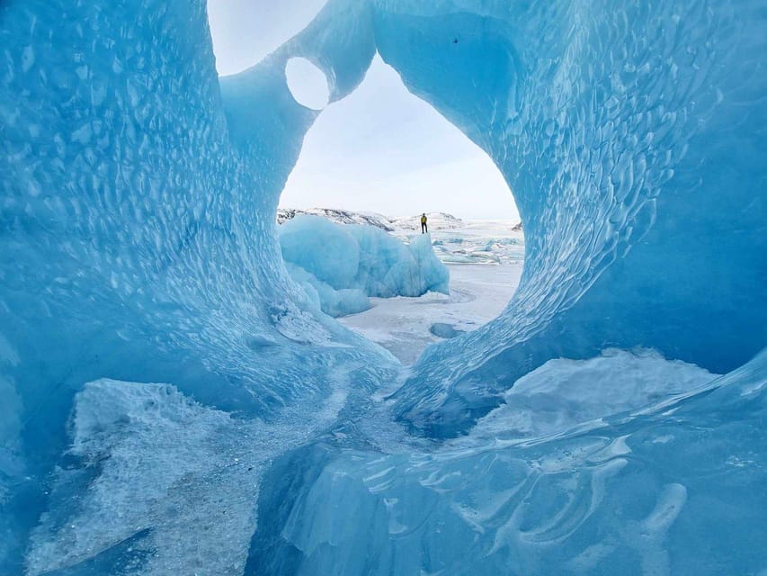 2-Day South Coast, Blue Ice Cave, Glacier Lagoon Tour - The country hotel and your Northern Lights chance