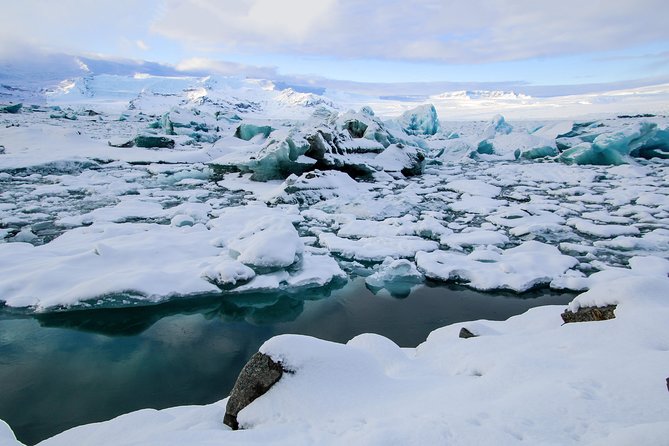 3-Day Ice Cave, South Coast, Golden Circle and Northern Lights - Day three: icebergs, Diamond Beach and Reynisfjara