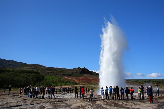 3 Day Tour Jokulsarlon - Golden Circle - South Coast - Glacier Hike - Boat Tour - Day 2: Waterfalls and a walk on Solheimajokull