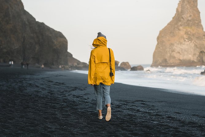 4 Day Blue Ice Cave, South Coast, Golden Circle, Snæfellsnes & Northern Lights - Day 4: Jökulsárlón, diamond ice, and Reynisfjara