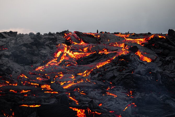 4-Day Iceland: Golden Circle, South Coast, Volcano Hike & Northern Lights - Guides, vehicles, and group feel