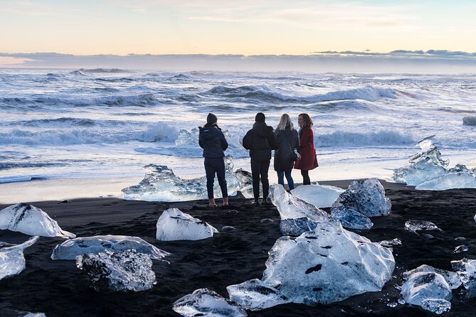 4-Day Iceland: Golden Circle, South Coast, Volcano Hike & Northern Lights - Accommodation, meals, and luggage limits