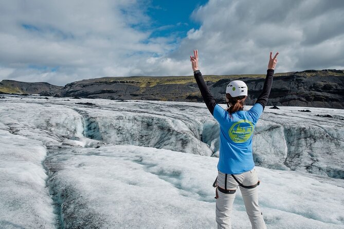4 Day Northern Lights Adventure - Ice Caves & 4x4 Super Jeeps - What this four-day Iceland trip is really about