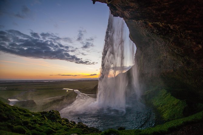 6-Day Minibus Tour Around Iceland from Reykjavik - Day 1: Gullfoss, Geysir, and Þingvellir