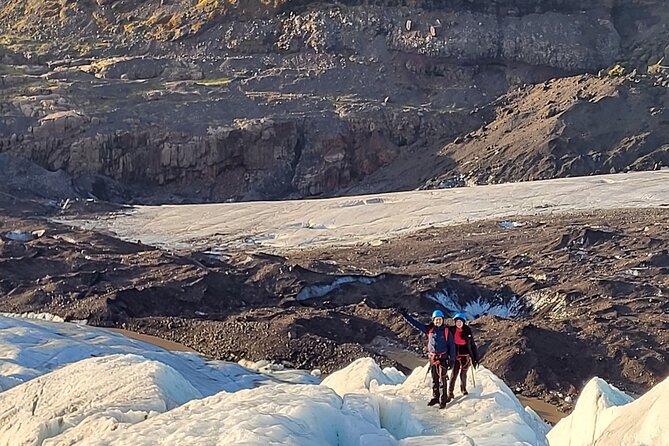 Adventurous Vatnajökull Glacier Exploration - Full Day Hike - From the car park to the glacier front