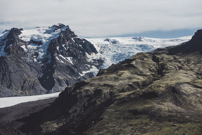 Airplane flight over glacier lagoons and Iceland's highest peak - What this Skaftafell flight actually gives you