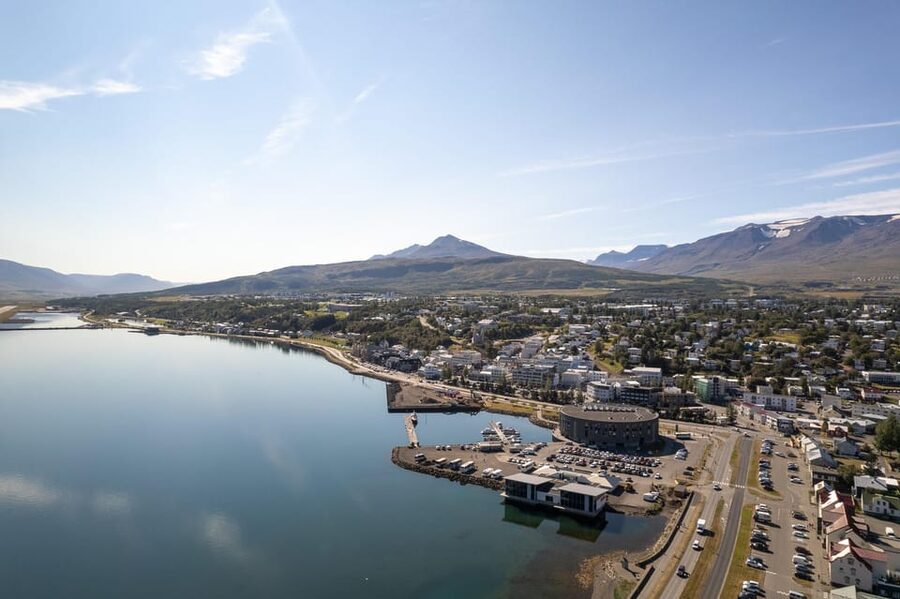 Akureyri: City Walk with Local Food - Why this Akureyri walk works so well