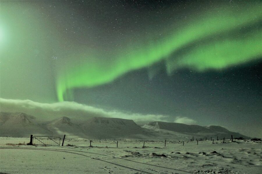 Akureyri: Hunt for the Northern Lights Photography Tour - What the 3.2 rating tells you about the risk