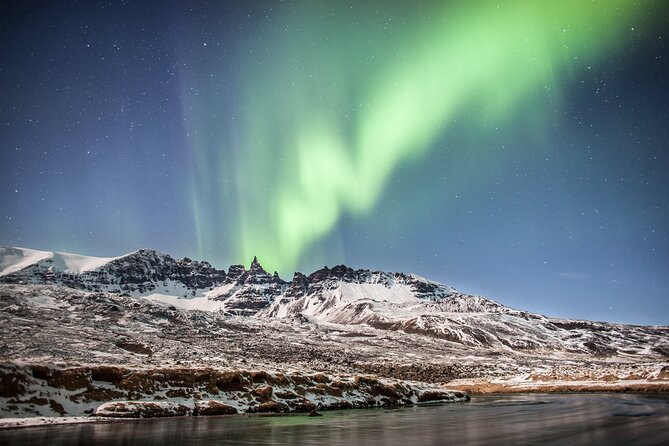Akureyri Northern Light Tour - Meeting at Hof and Handling Pickup