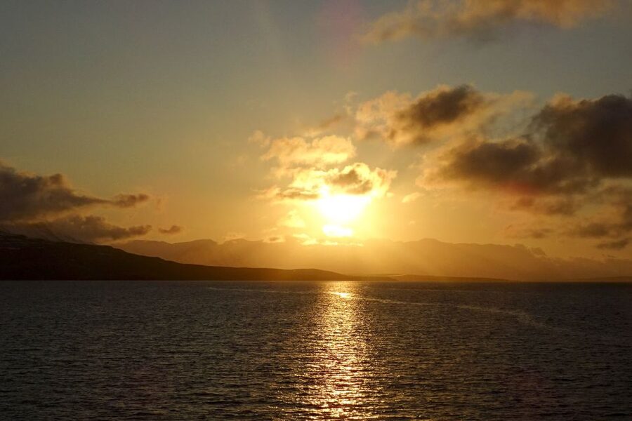 Akureyri: Whale Watching in the Midnight Sun - Practical details for a smoother outing