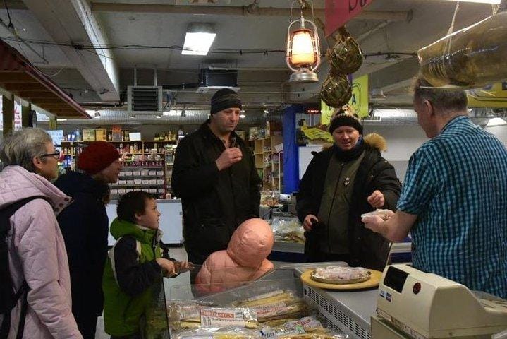 Authentic Reykjavik Food Tour with Flea Market Delights - A 15-minute tasting stop in the city center