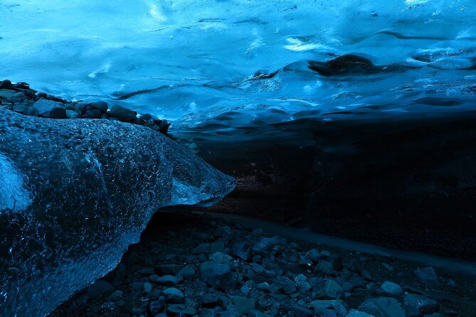 Blue Ice Cave Exploration from Jökulsárlón (Small Group Tour) - Why the small group matters