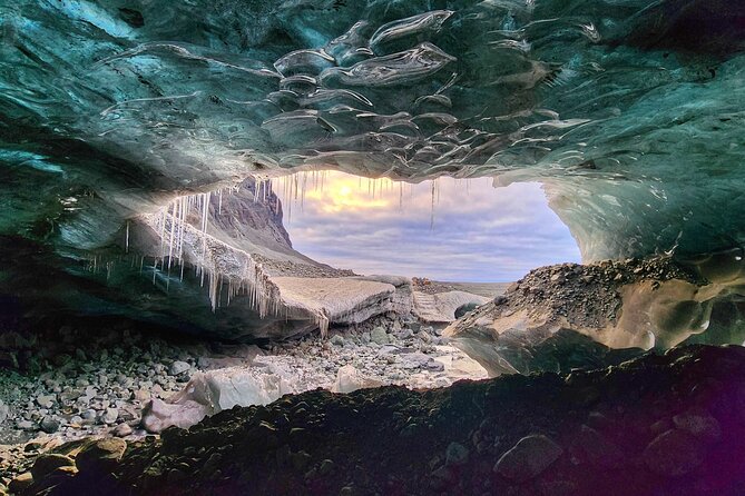 Blue Ice Cave Exploration from Jökulsárlón (Small Group Tour) - Who will enjoy this glacier outing