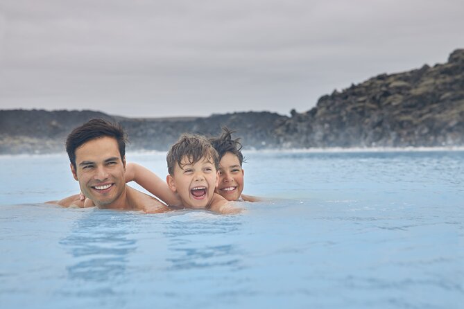 Blue Lagoon and Northern Lights Tour Including Admission - The awkward gap between water and sky