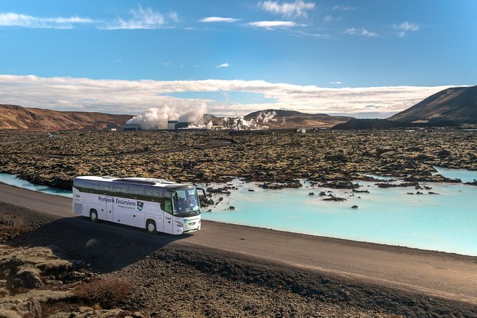 Blue Lagoon Return Bus Transfer from Reykjavik - The airport connection can change the value