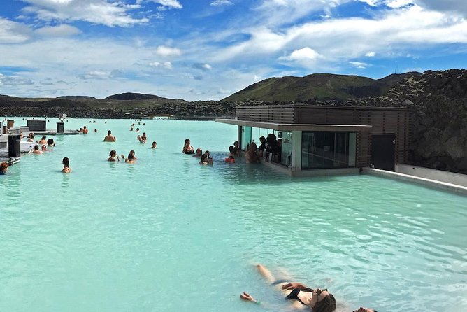 Blue Lagoon & Reykjavík Sightseeing - PRIVATE TOUR - Hallgrímskirkja, Reykjavík’s tallest church