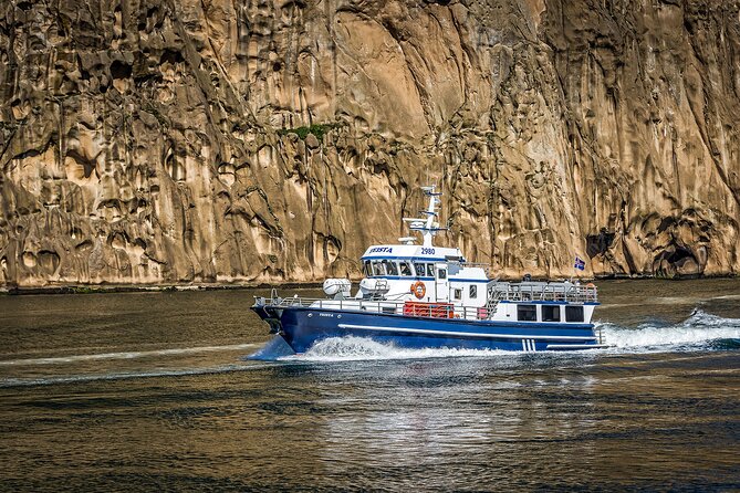 Boat Tour in Vestmannaeyjar - Seeing Heimaey from the sea