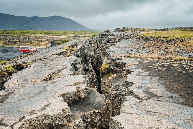 Cruise Tour Godafoss and Myvatn Lake and Baths Small Group - Grjótagjá: a cave, a hot river, and a continental divide
