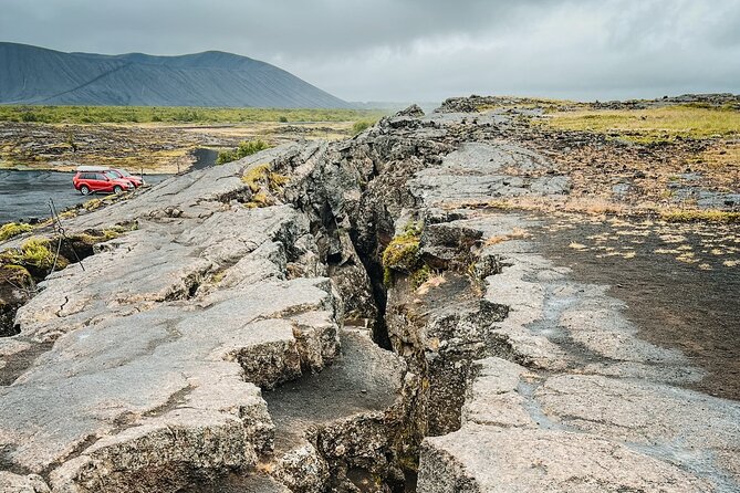 Cruise Tour Godafoss and Myvatn Lake and Dettifoss Small Group - Grjótagjá Cave puts two tectonic plates under your feet