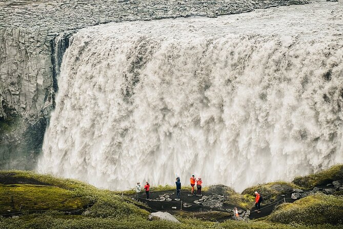 Cruise Tour Godafoss and Myvatn Lake and Dettifoss Small Group - Hverir shows Iceland’s heat in its rawest form