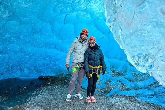 Crystal Blue Ice Cave - Super Jeep From Jökulsárlón Glacier Lagoon - Why the blue ice is worth seeing