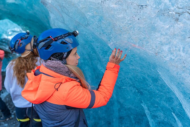 Crystal Blue Ice Cave - Super Jeep From Jökulsárlón Glacier Lagoon - Cold, wind, and what to wear