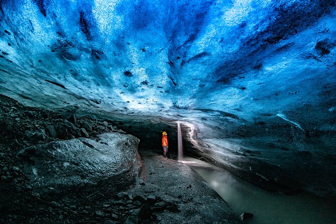 Crystal Ice Cave & Super Jeep Tour from Jökulsárlón - Timing, clothing, and small practical details