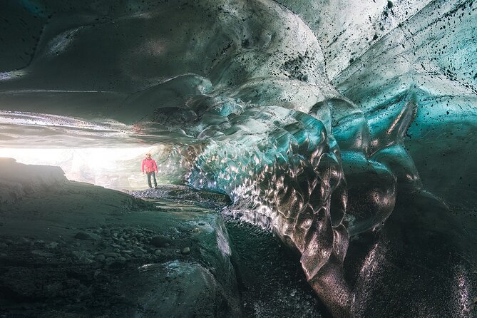 Crystal Treasures of Vatnajökull: Ice Cave Adventure - The bus ride toward the glacier