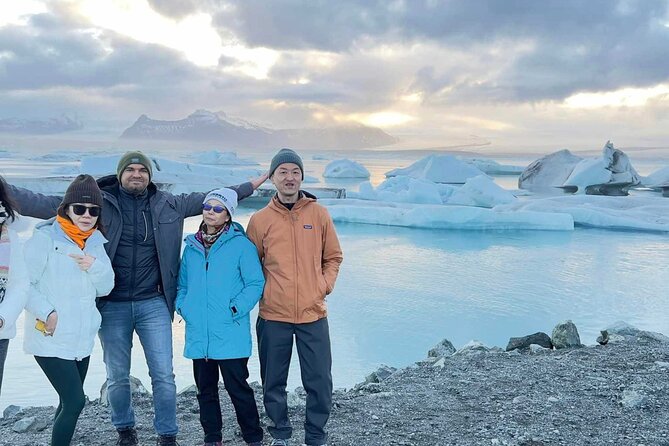 Diamond Beach & Jökulsárlón Floating Glacier Guided Day Tour - A private Mercedes ride changes the feel of the day