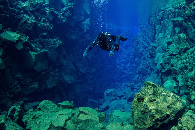 Dive the Divide: Silfra Fissure Scuba Tour | Meet at Thingvellir - The route from Deep Crack to Silfra Lagoon