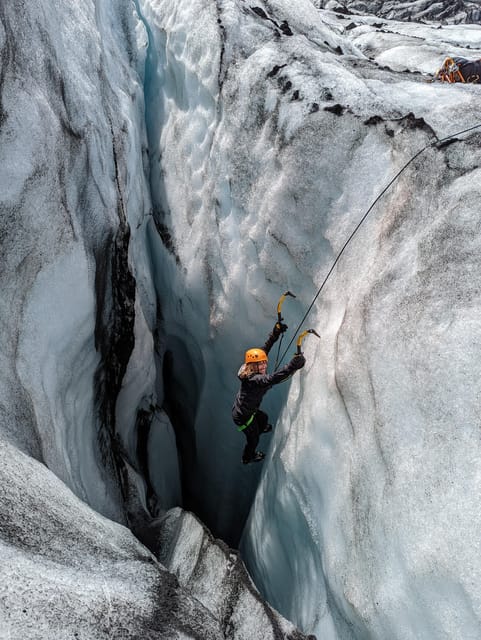Exclusive Ice Climbing Experience on Sólheimajökull - The walk to the ice