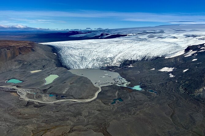 Fire and Ice Helicopter Tour: Glacier and Hengill Geothermal Area - Þingvellir and the continental divide from above