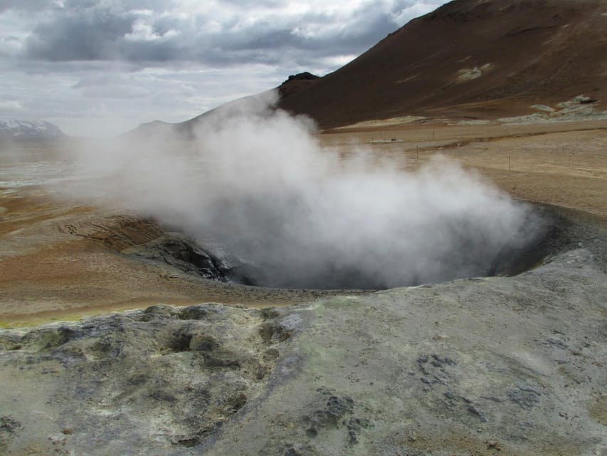 From Akureyri: Diamond Circle Tour with Waterfalls - Grjótagjá and the crack between plates