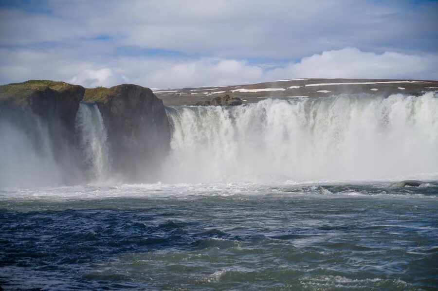 From Akureyri: Goðafoss Express Minibus Tour - From the cruise harbor to the open North Iceland views