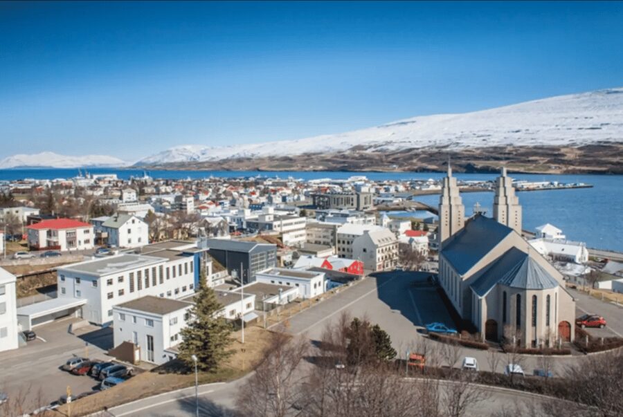 From Akureyri: Mývatn Lake & Goðafoss CruiseShip tour +Lunch - Skútustaðir and the unusual craters of Lake Mývatn