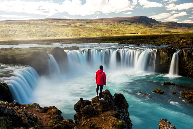From Akureyri Port: Godafoss Waterfall Tour for Cruise Ships - When to go and what to bring
