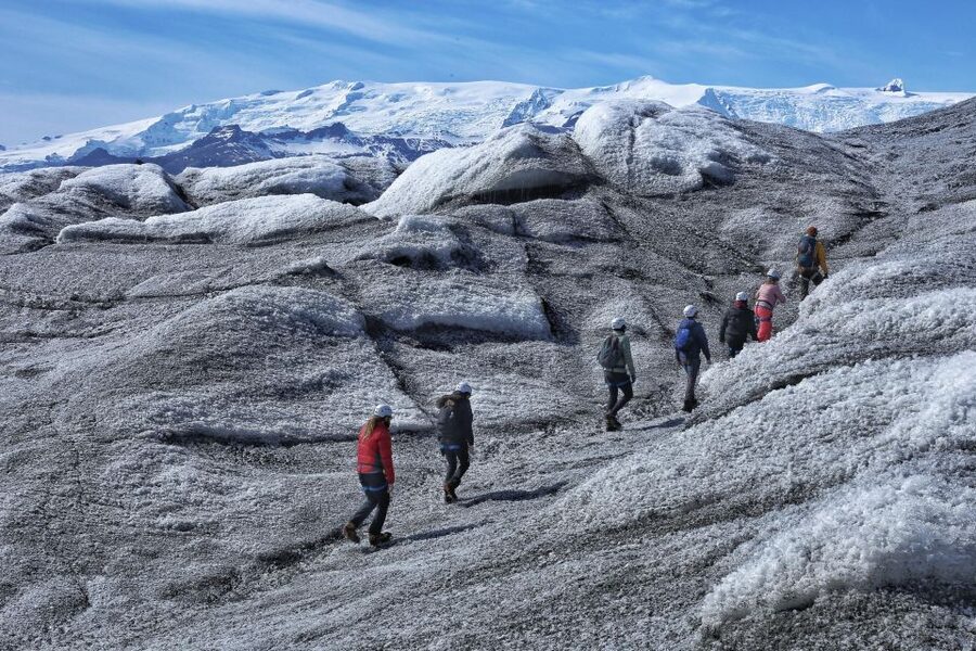 From Jökulsárlón: Ice Cave and Glacier Exploration Tour - Meeting at Jökulsárlón and climbing into the super-jeep