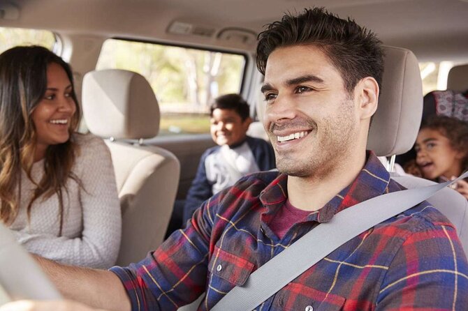 From KEF Airport: Private Transfer to Reykjavik in Iceland - Door-to-door arrival at your Reykjavik address