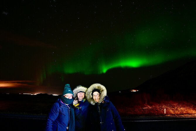 From Reykjavik 4x4 Minibus Northern Lights with Photo and Cocoa - Riding in a 4x4 minibus with up to 16 people