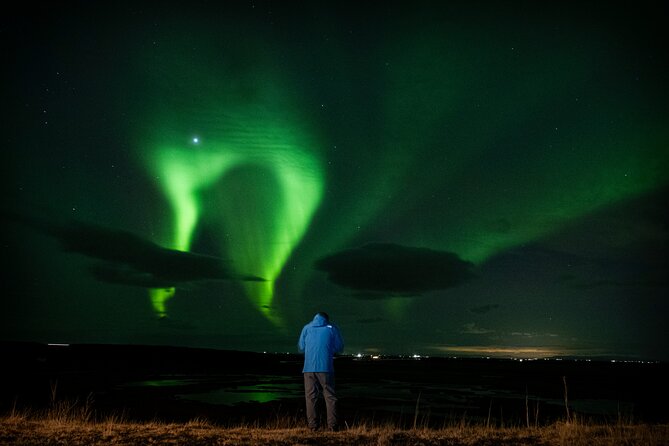 From Reykjavik 4x4 Minibus Northern Lights with Photo and Cocoa - The included aurora photograph
