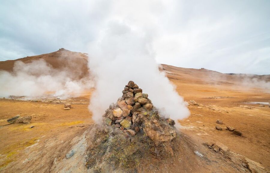From Reykjavik: 6-Day Icelandic Ring Road Tour - Day 4: Studlagil, Mývatn, and Goðafoss