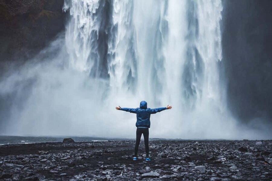 From Reykjavík: Best of Iceland 6-Day Stopover Tour - Day 1: Arriving in Reykjavík without a transfer