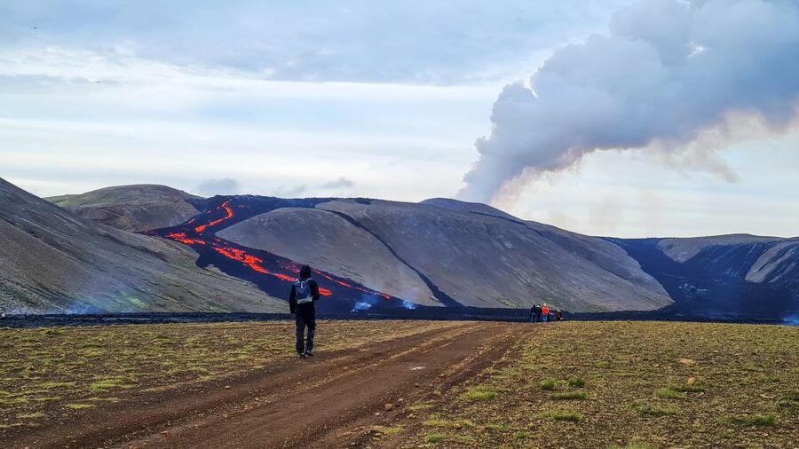 From Reykjavík: Fagradalsfjall Volcano Hike with Geologist - Who should take this tour?