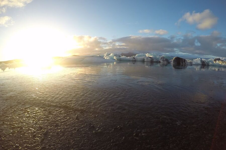 From Reykjavik: Glacier Lagoon Boat Ride, Diamond Beach Tour - Food, restrooms, and the practical rhythm