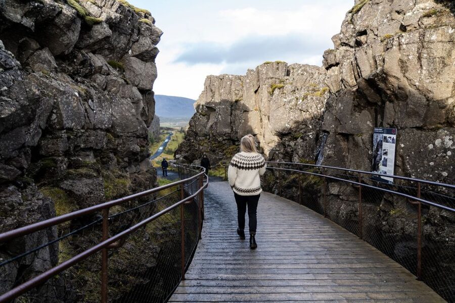 From Reykjavik: Golden Circle and Northern Lights Combo - Searching for the Northern Lights after dark