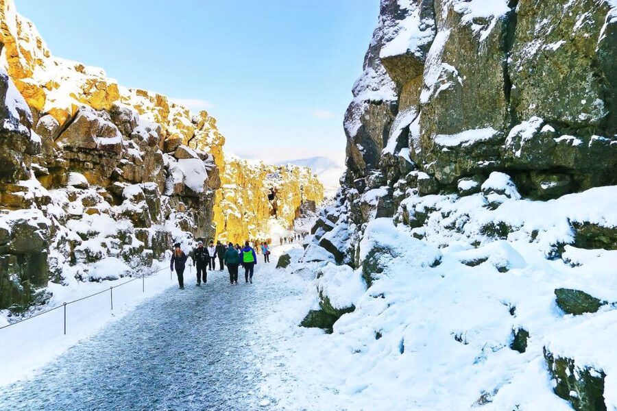 From Reykjavik: Golden Circle and Northern Lights Tour - Geysir: waiting for Stókkur to fire