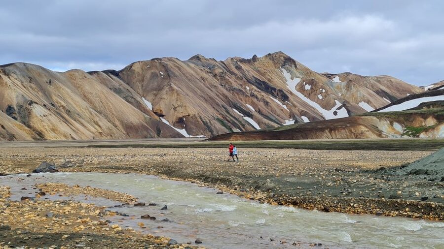 From Reykjavik: Highlands Jeep Tour & Landmannalaugar Hike - The red crater at Ljótipollur
