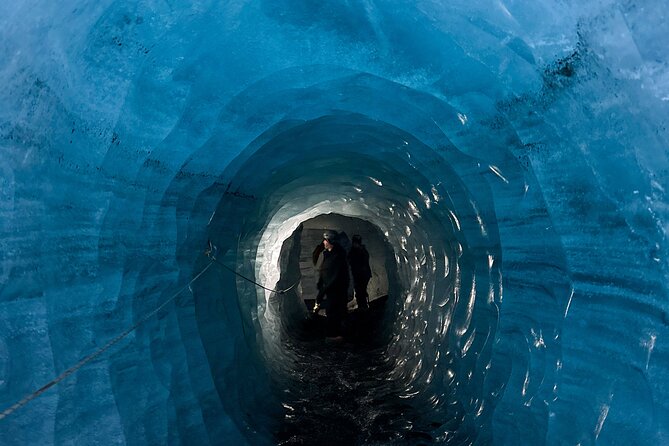 From Reykjavik: Katla Ice Cave and South Coast Day Tour - Walking across Kötlujökull to the ice cave
